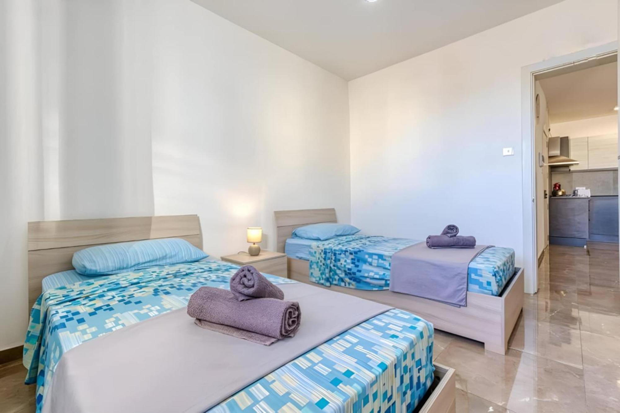 Apartment In Marsaskala Exteriör bild