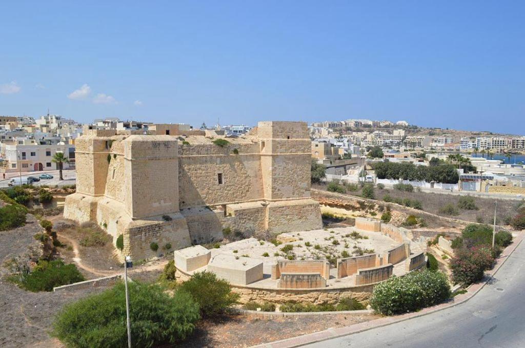 Apartment In Marsaskala Exteriör bild